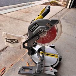 Ryobi 7-1/4" Miter Saw – Works Great