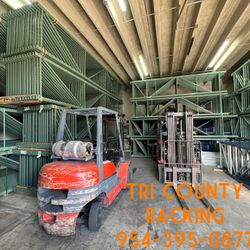 Teardrop Pallet Racks Beams Uprights Wire Decks Forklifts In Stock 