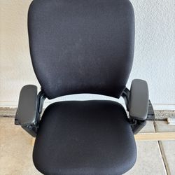 Office Chairs 