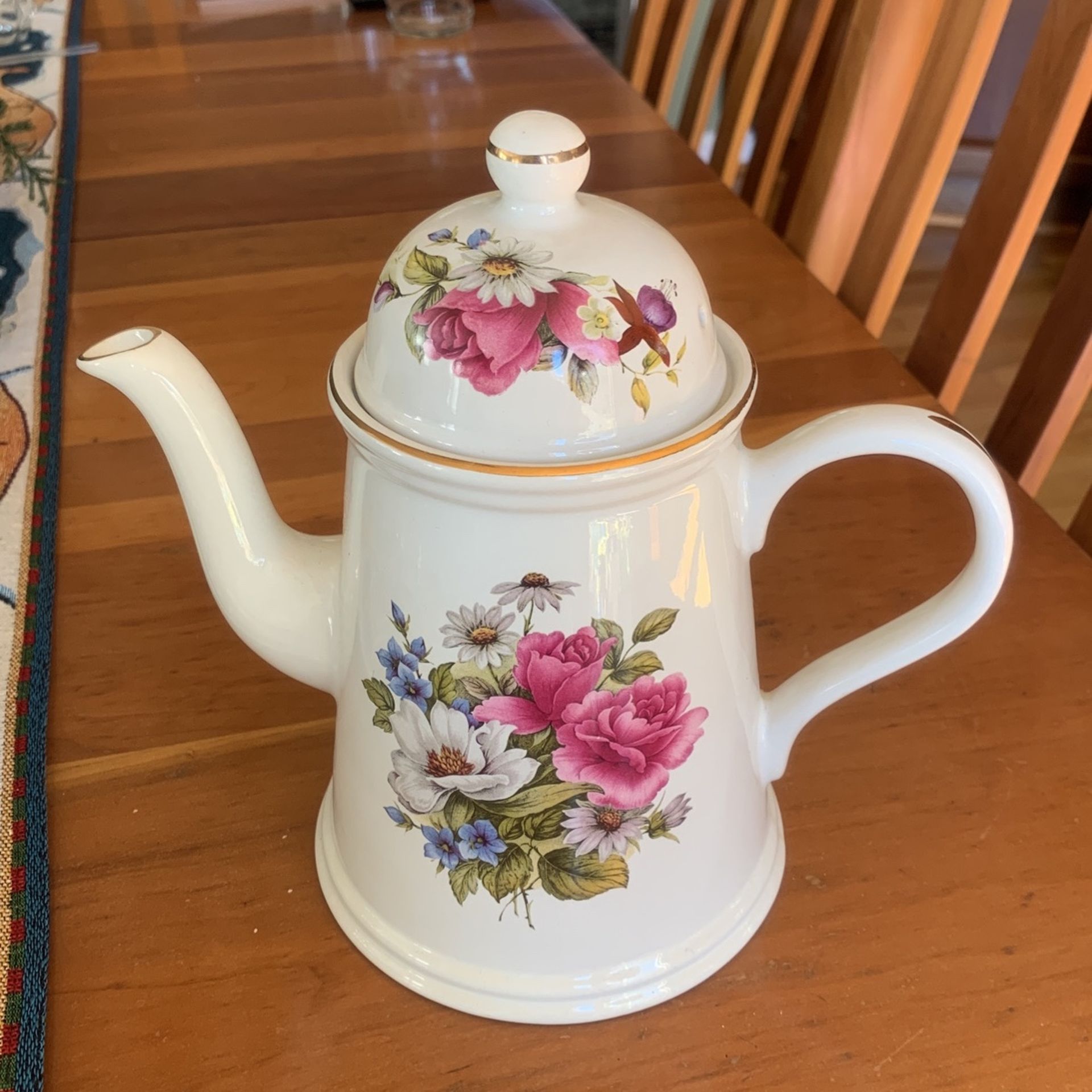 Arthur Wood, England, Pattern 6424 5-Cup Tea Pot