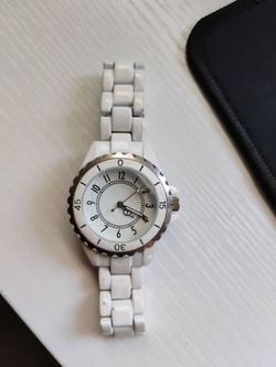 Woman's watch $5