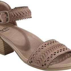 Earth Women’s Ivy Seneca Dark Blush Size 9