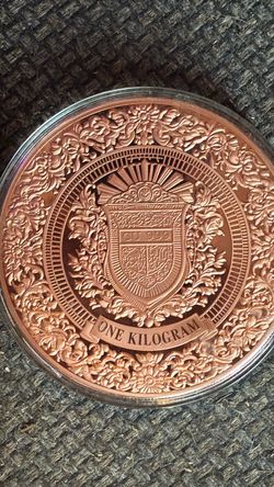 1 One Kilogram copper samurai art round mint state