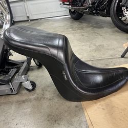 2008 Harley Davidson Seats