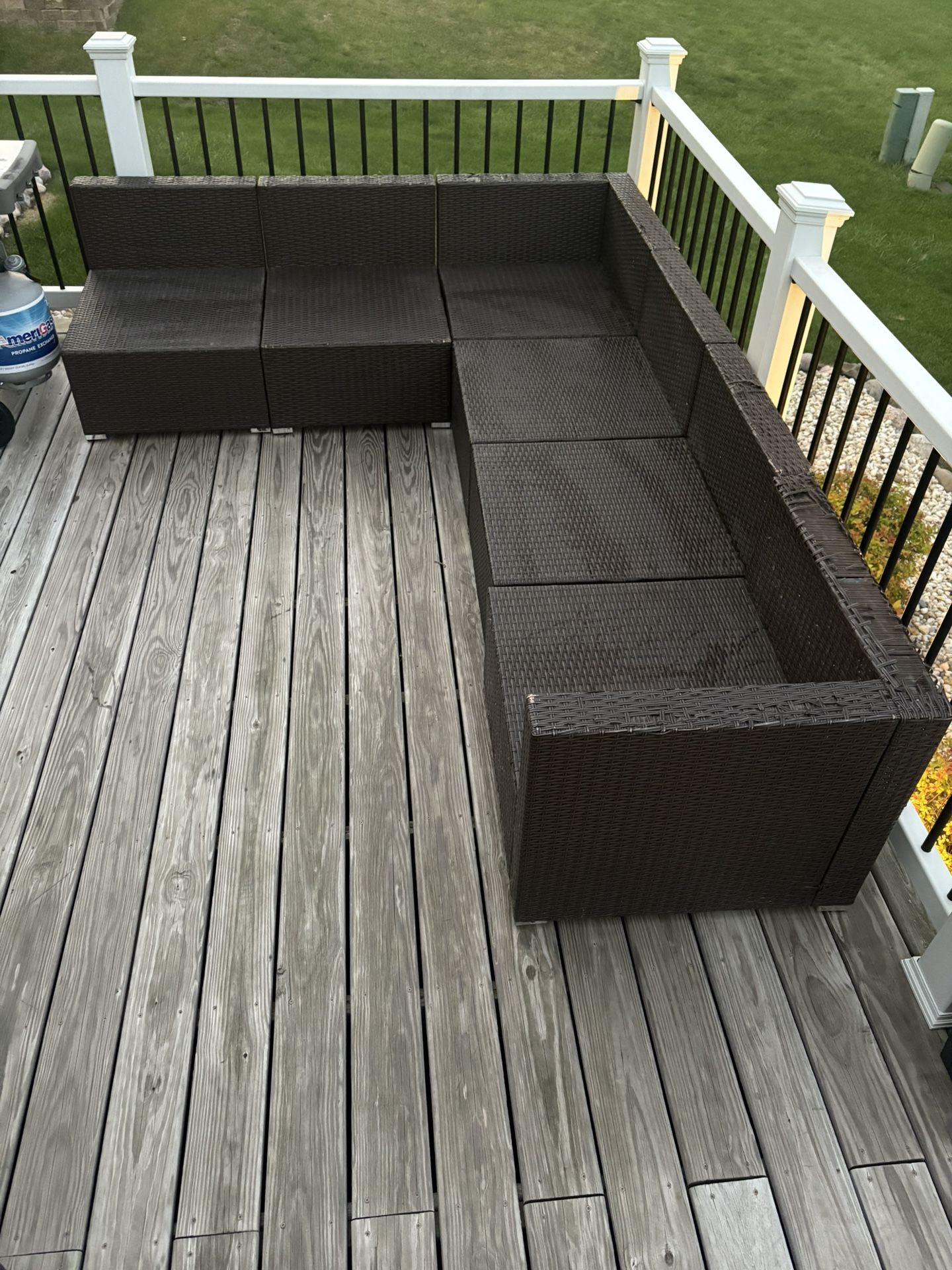 Outdoor patio furniture set