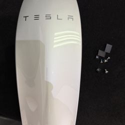 Tesla Gen 2 80A Wall Connector XLNT. COND. 