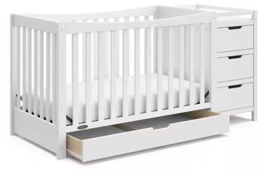 Brand New Remi White 4-in-1-Convertible Crib and Changer by Graco + Brand New Mattress