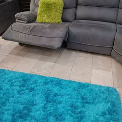 *Weekend Special*---Alejandra Charming Gray Fabric Reclining Sectional Sofa---Delivery And Easy Financing Available🫡