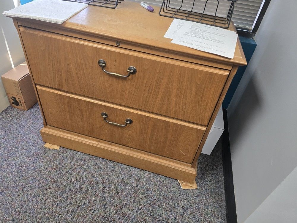 CHEAP PRICED Office Furniture