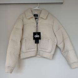 Alo Cashmere Northstar Sweater Puffer