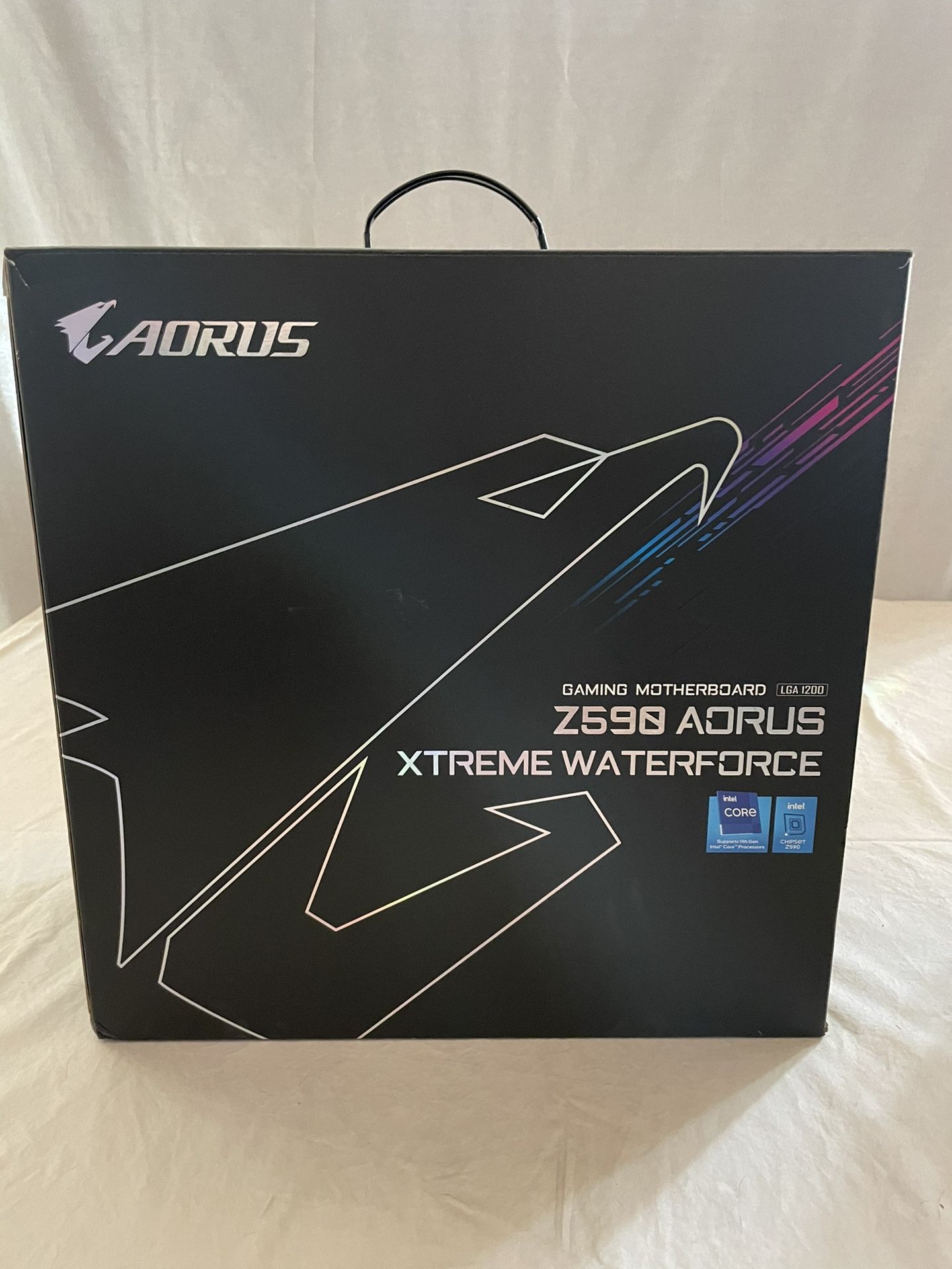GIGABYTE AORUS Z590 XTREME WATERFORCE MOTHERBOARD And Intel i9 11900K BRAND NEW
