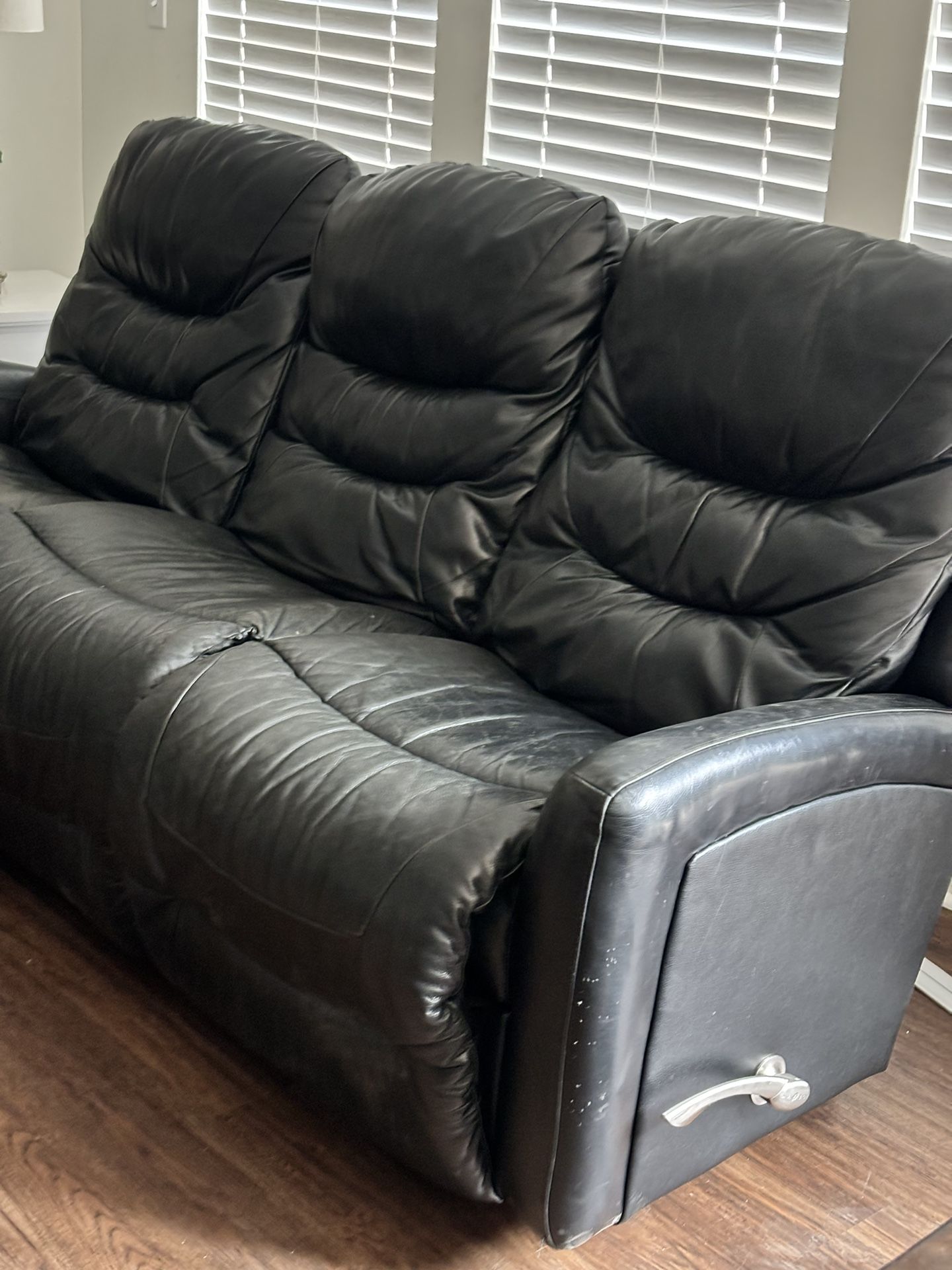 La-Z-boy Leather Reclining Sofa & Loveseat