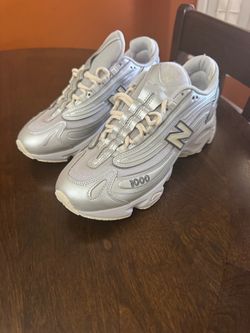 New balance shoes