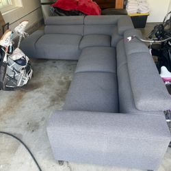 Sectional Couch - Great Condition 