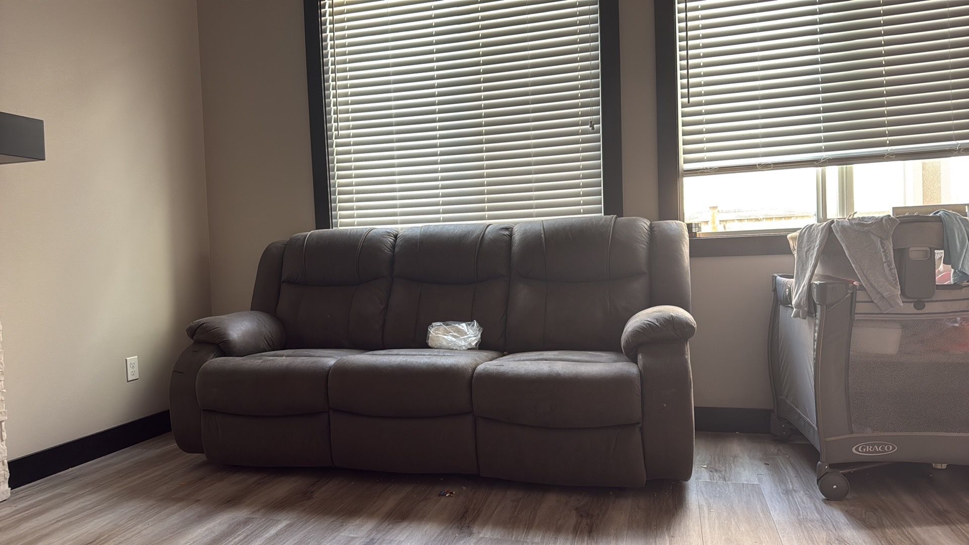 Reclining Couches 200
