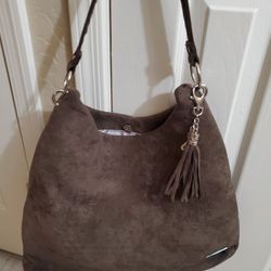 BROWN FAUX SUEDE PURSE WITH TASSEL (NEW) PICK UP IN PHX @ @ Walgreens 40 ST & CHANDLER BLVD , 85048
