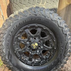 35X12.50R18LT BFGoodrich tires
