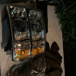 Chevy/GMC Brand New  Headlights 100$ Firm