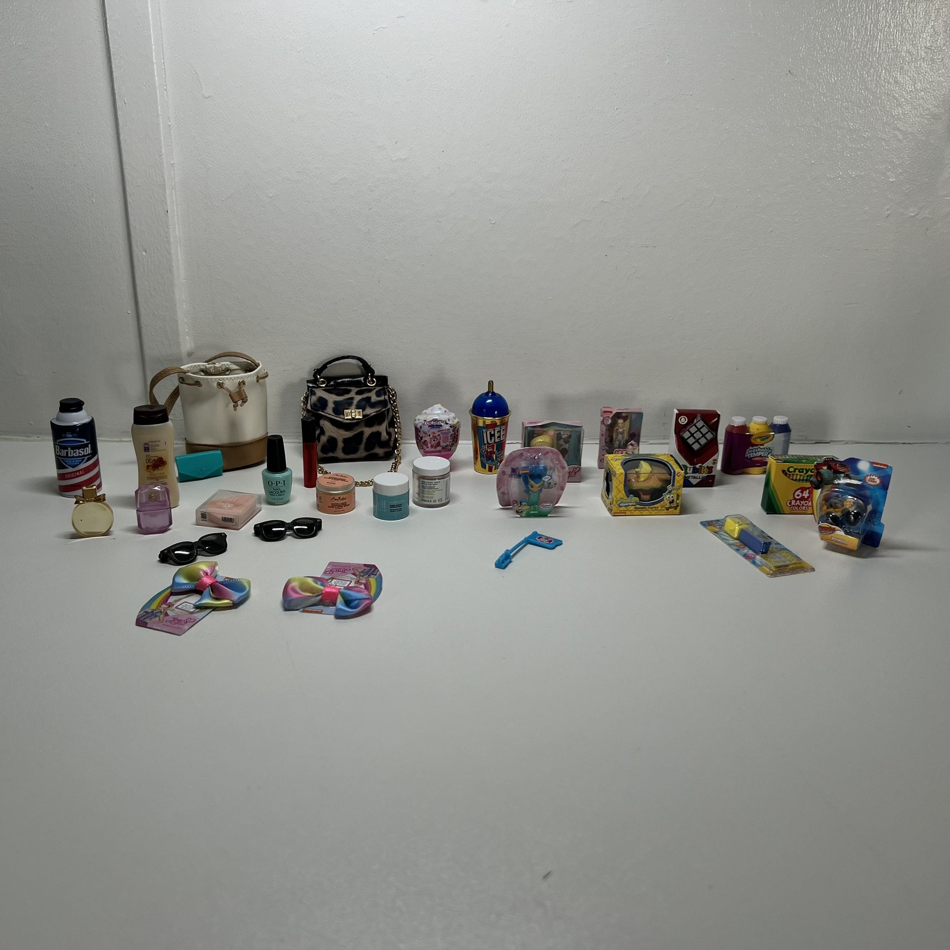 Zuru Mini Brands Toys Miniatures mix lot