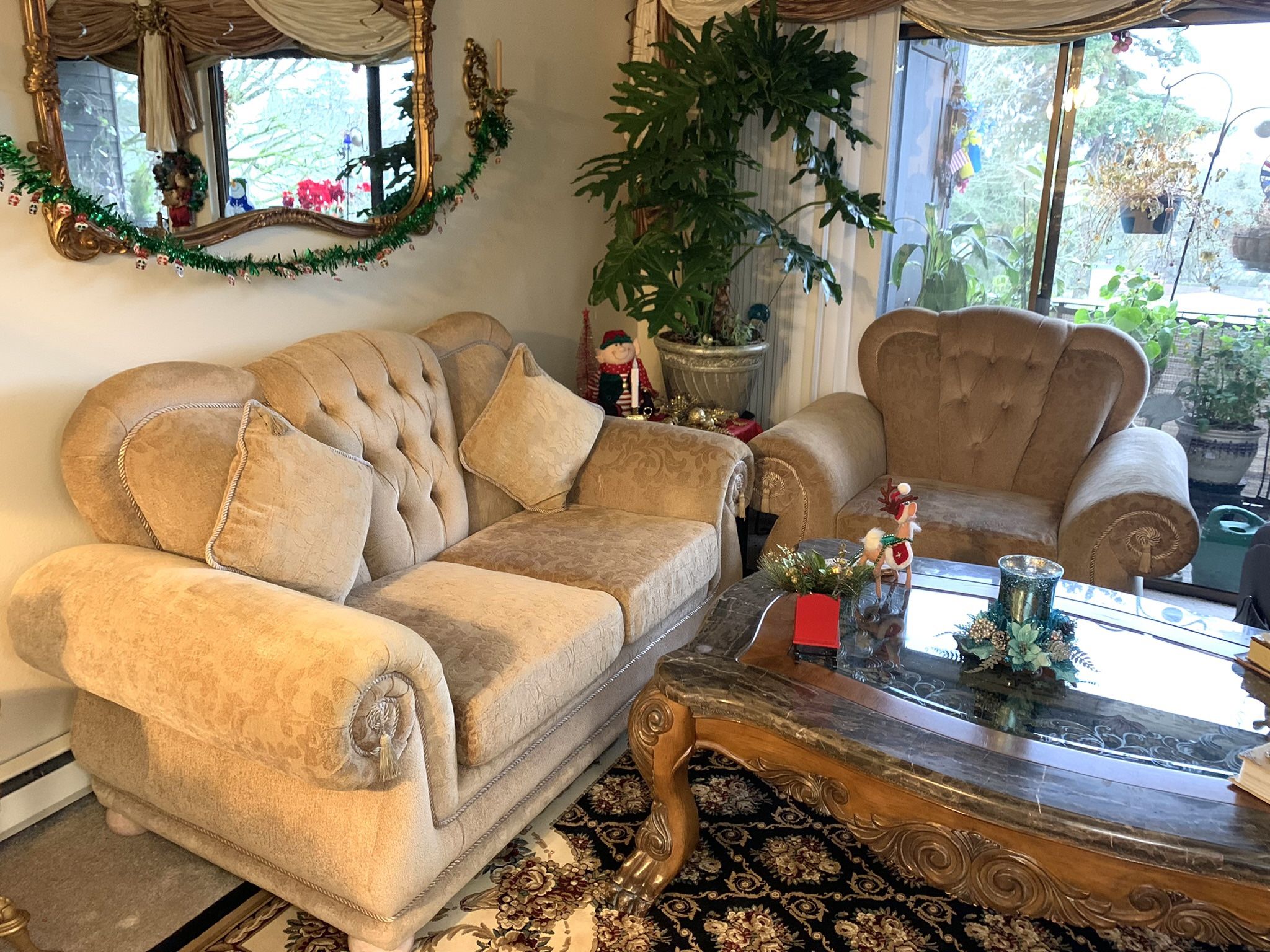 Very nice Italian sofa and armchair sets.