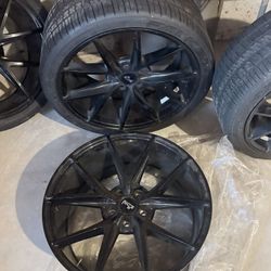 Niche 20x9 And 20x10 with almost new tires.