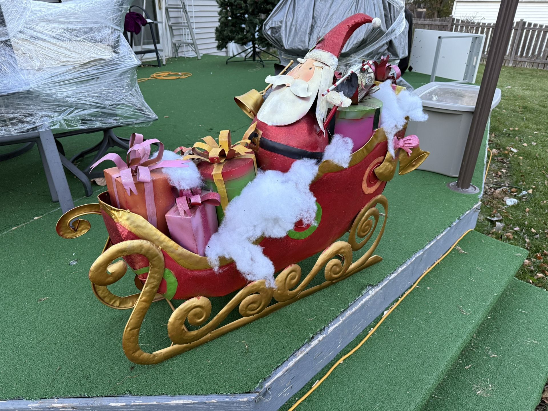 Metal Santa Sleigh decoration