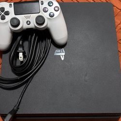 PS4 Slim