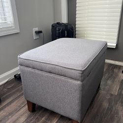 Storage ottoman