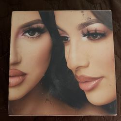 Murillo Twins Contour Pallet