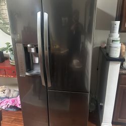 LG Refrigerator 