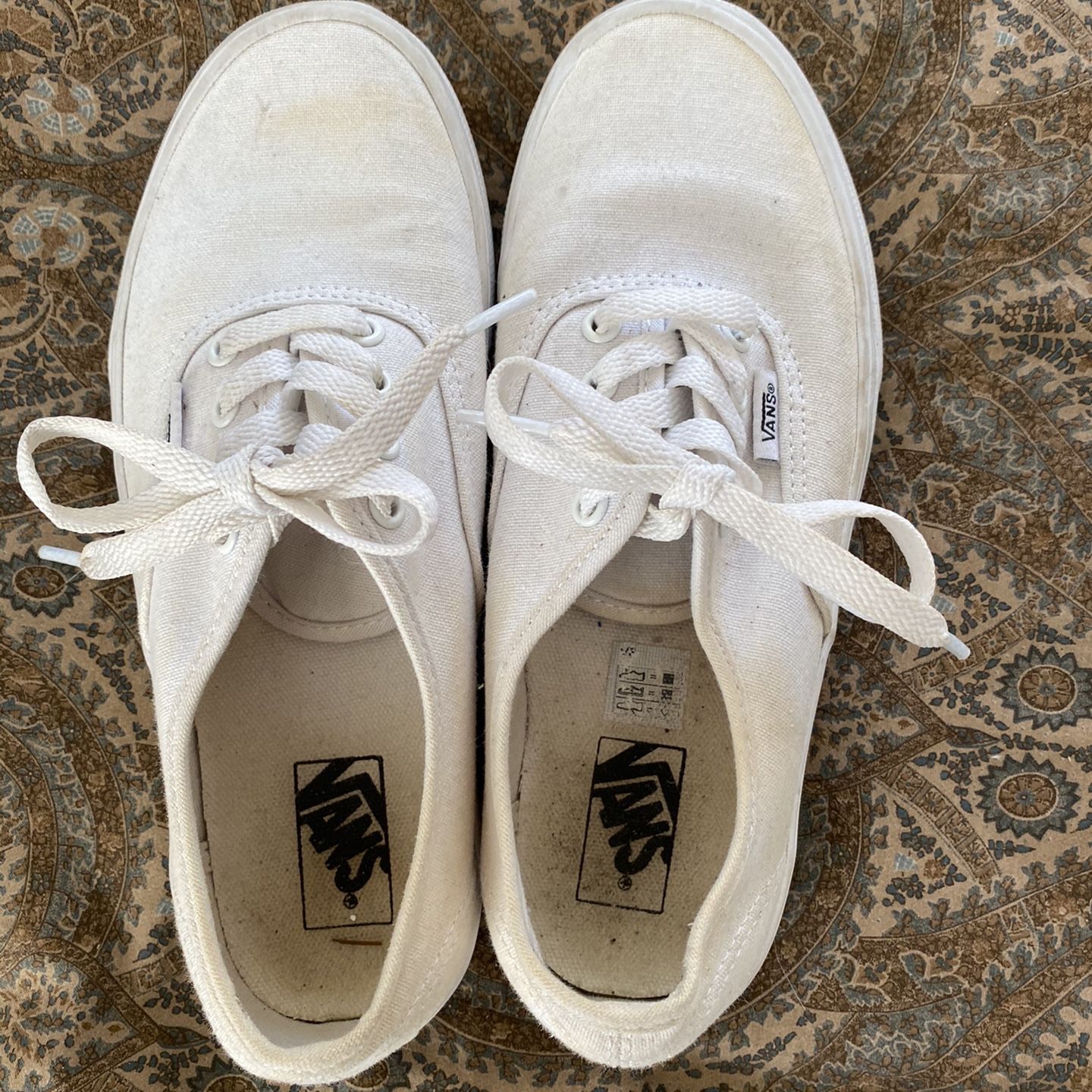 Vans Kids Size 4 = Ladies Size 5