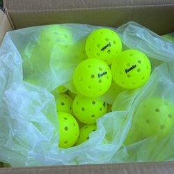 Franklin X-40 Pickleballs