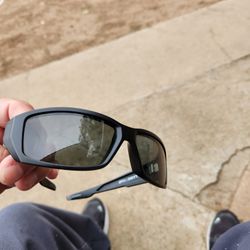 SPY POLERIZED  DIRTY MO SUNGLASSES.  $120 