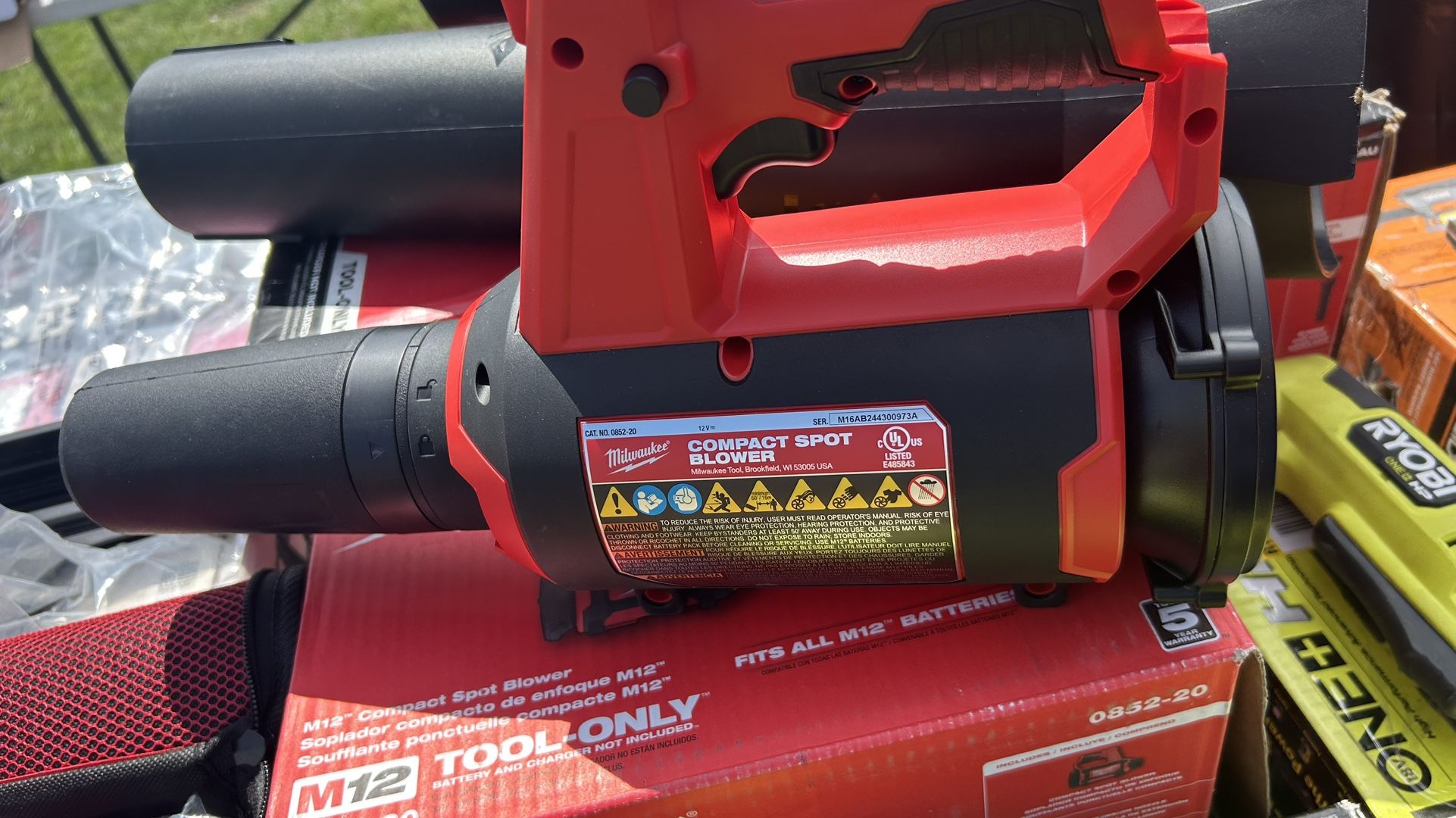 Milwaukee blower M12