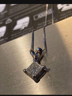 14k White Gold Diamond Pendant