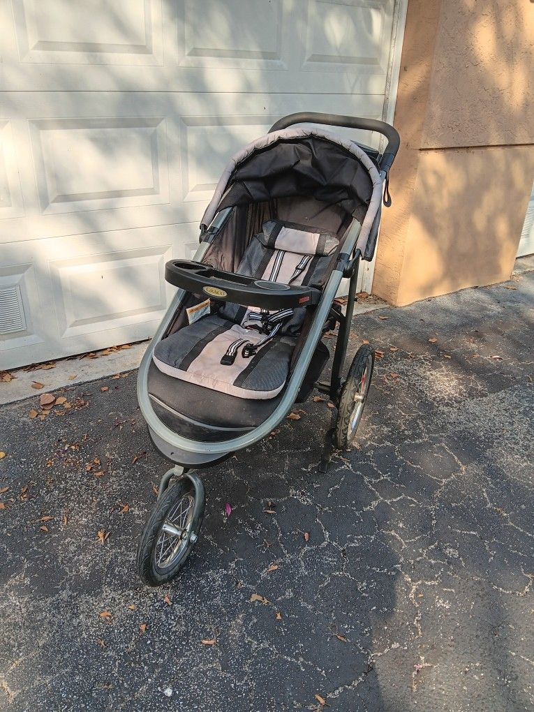 Graco FastAction Fold Jogger stroller