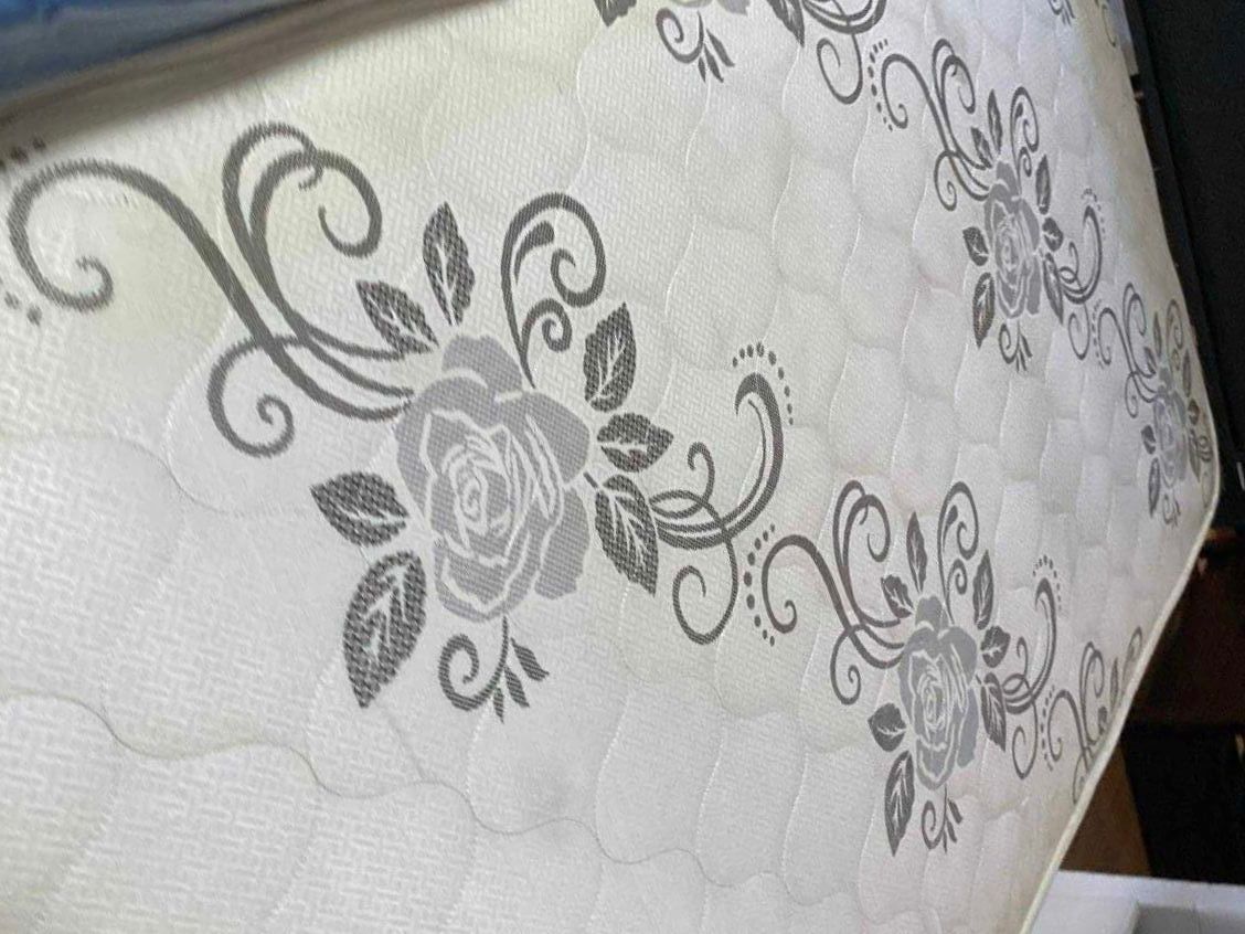 Deluxe Brand Full  Size Set 