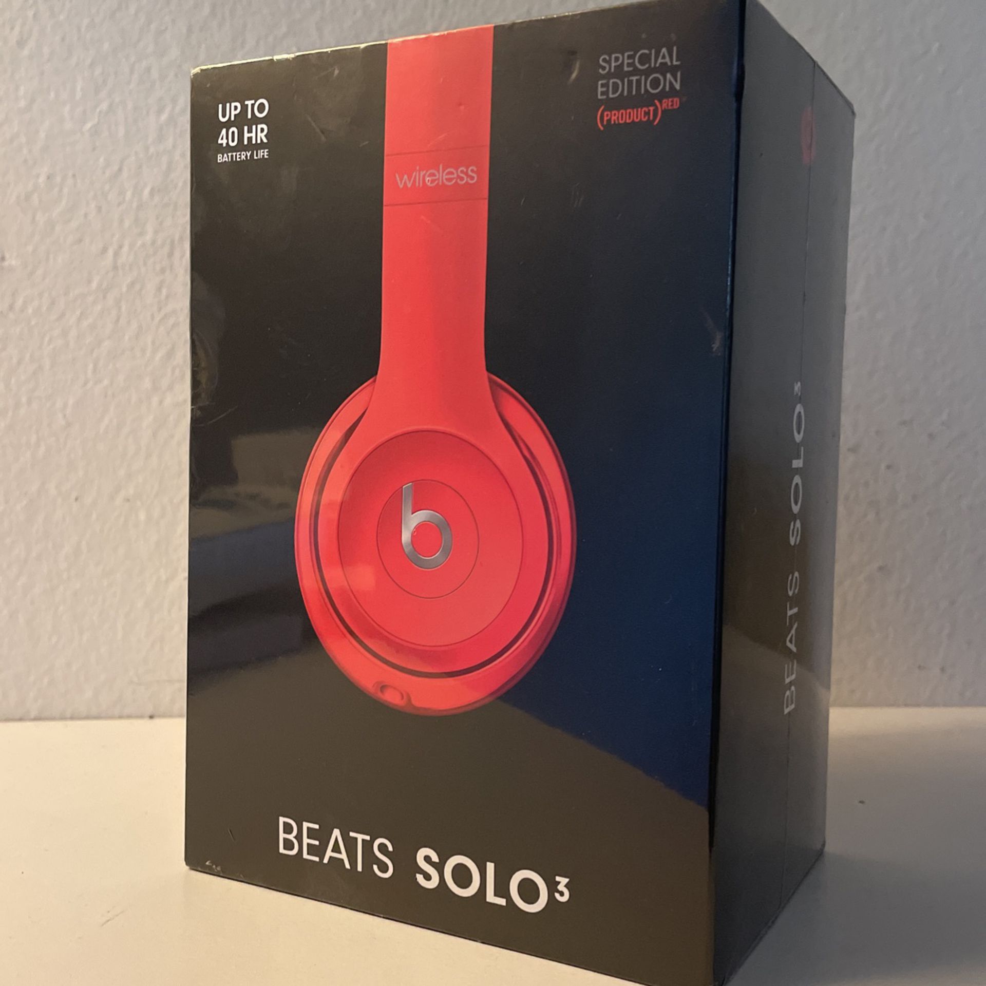 Beats Solo 3 Wireless Product Red New Sealed 