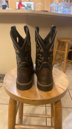 Cody James boy boots