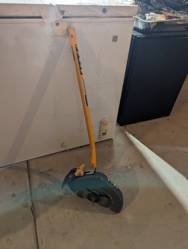 RYOBI
Expand-It 8 in. Universal Straight Shaft Edger Attachment
(4570)