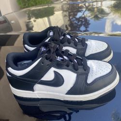Kids Nike Dunk Low- Pandas