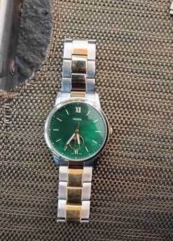 Fossil watch( needs battery)