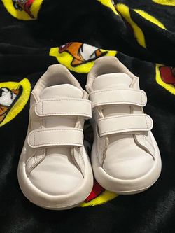 Adidas girl’s shoes