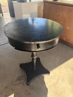 Nightstand/side table