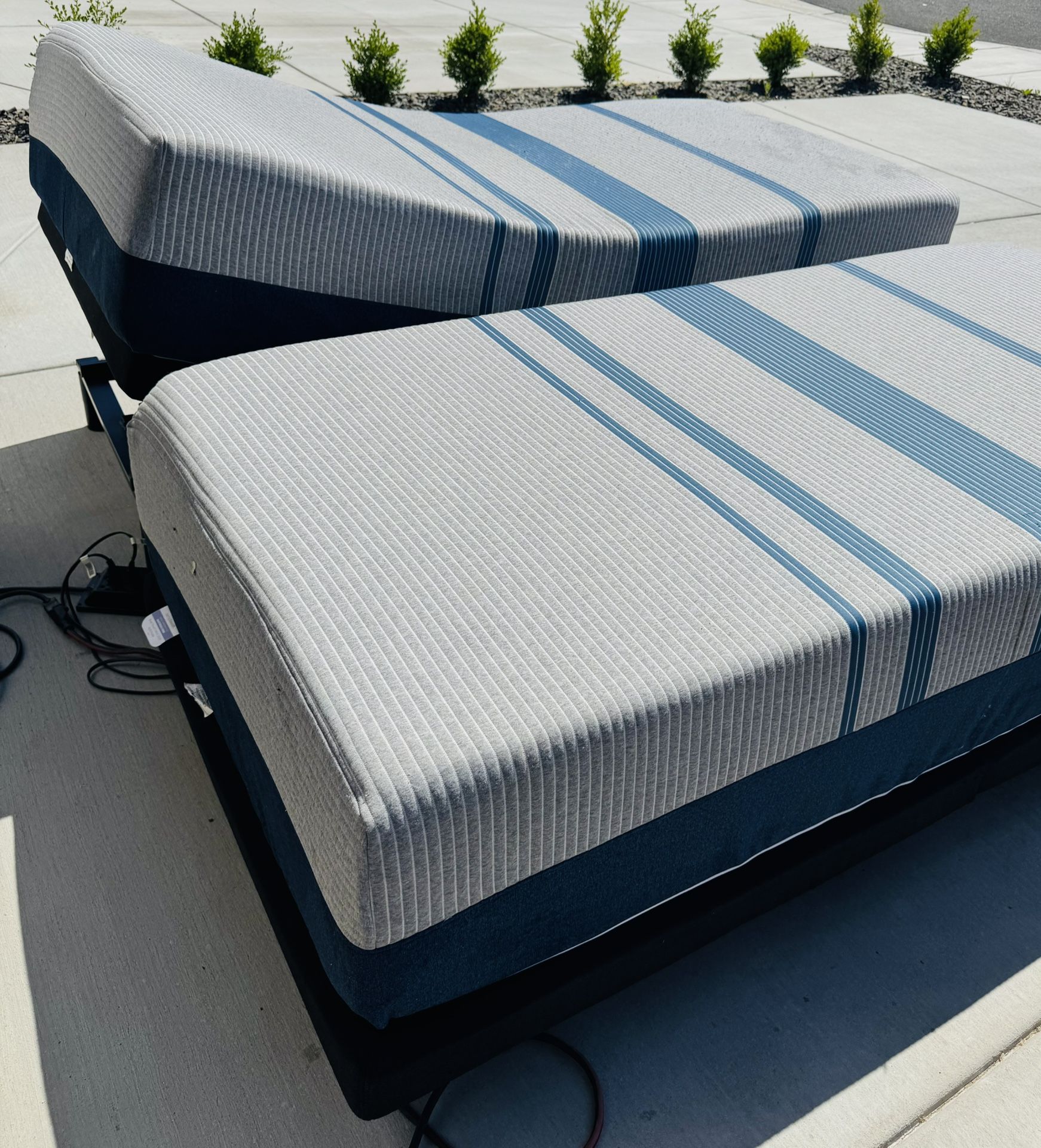Serra Motion 2 Twin Size Bed With Mattress