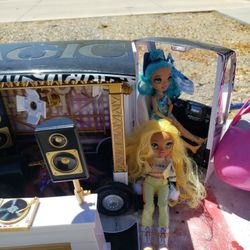 Rainbow High 4 Dolls And A Van 80 For All 