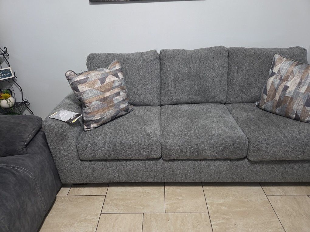 Sofa 🛋 Bed Size Queen. 