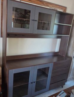 Kitchen pantry
