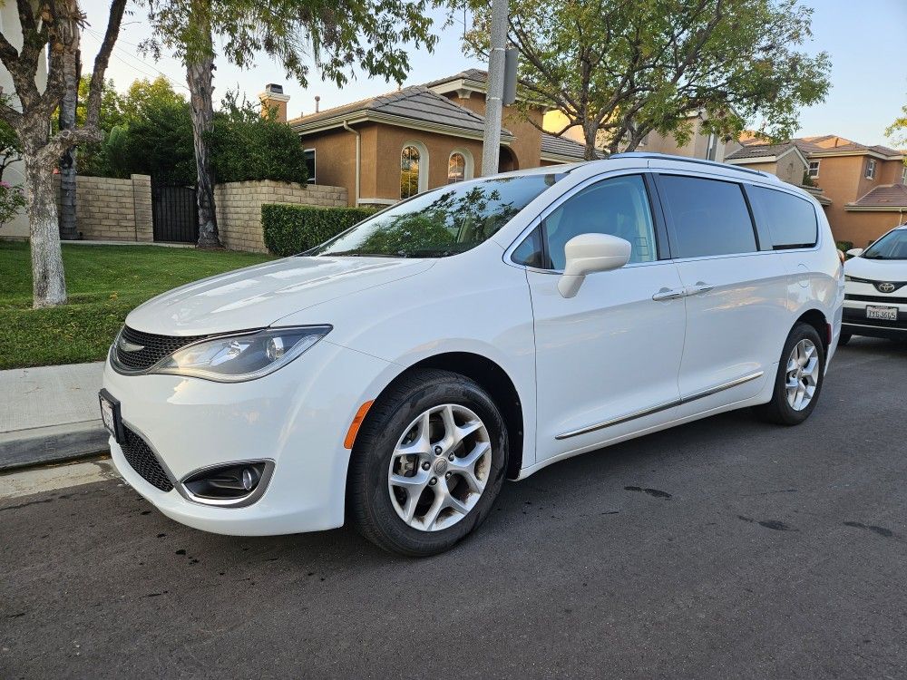 2017 Chrysler Pacifica