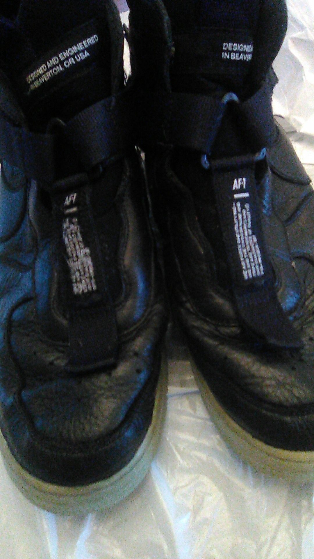 Used men's nike shoes